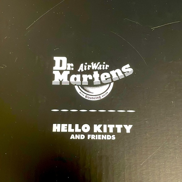 Dr. Martens air wear hello kitty and friends brand new never been worn - Picture 2 of 7